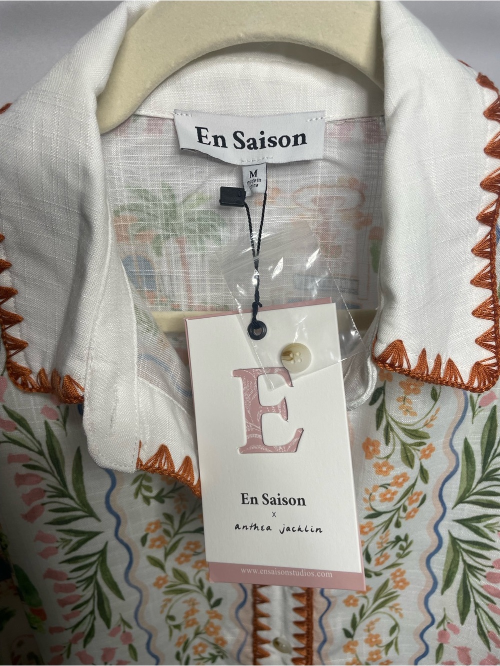 En Saison Alaia Tropical Cropped Buttondown Short Sleeve Shirt - Picture 4 of 4